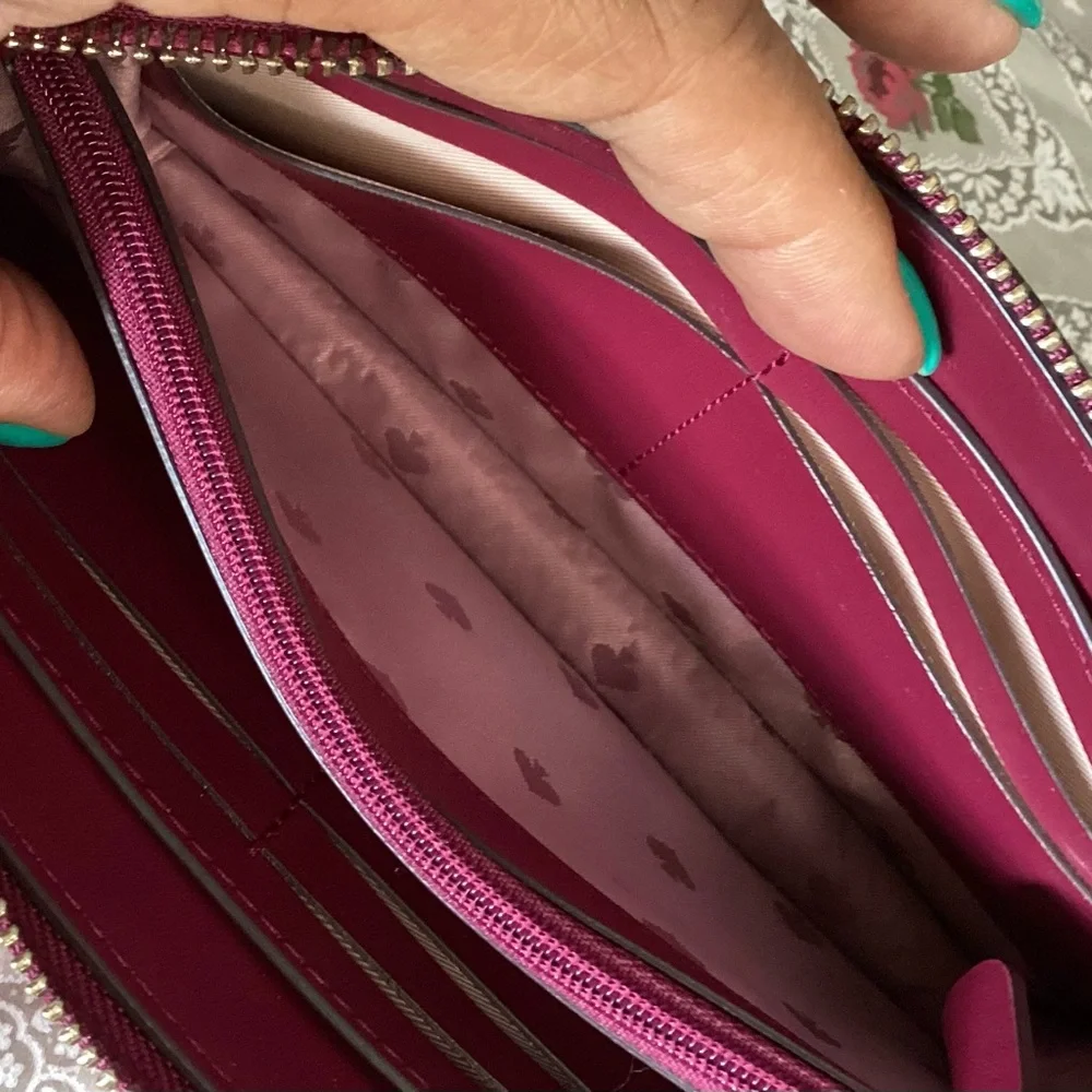 Kate Spade Fuchsia Crossbody Bag EUC - Picture 7 of 16